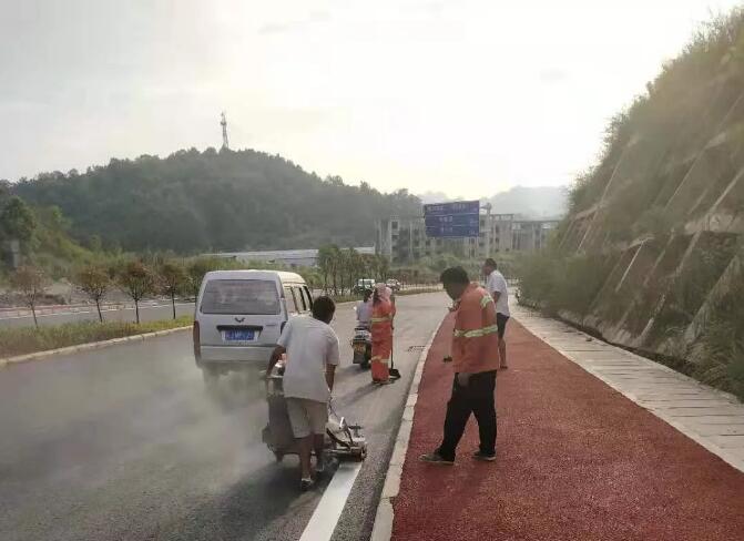 我們青島劃線部門負責的施工任務(wù)已接近尾聲